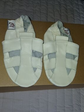 LTS Leather Baby Moccasins/ Size Medium